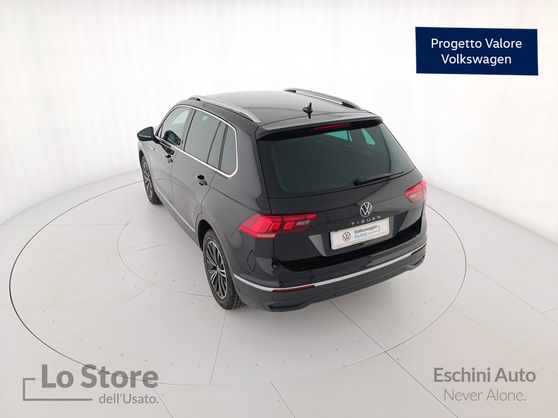 6 - Volkswagen Tiguan 2.0 tdi life 122cv