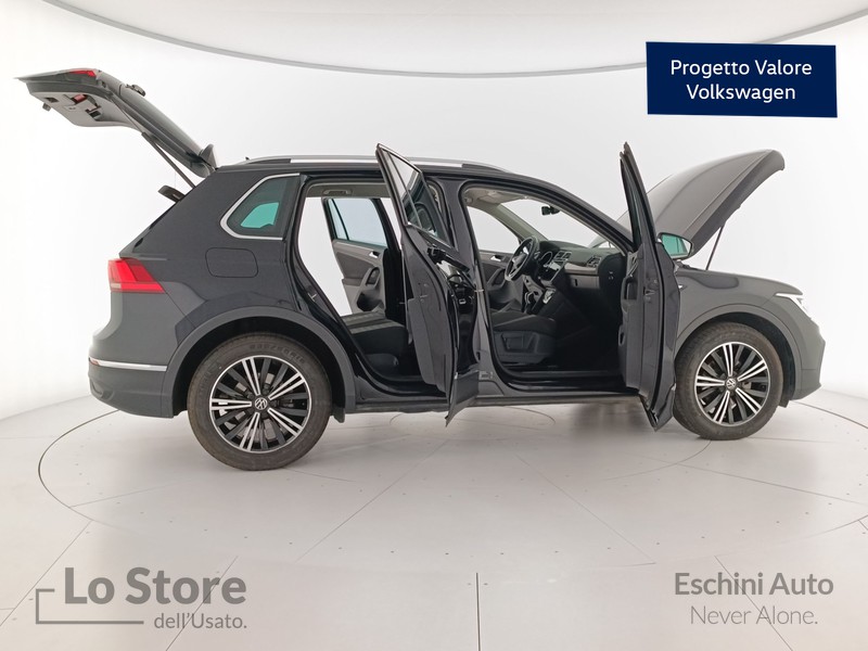 9 - Volkswagen Tiguan 2.0 tdi life 122cv