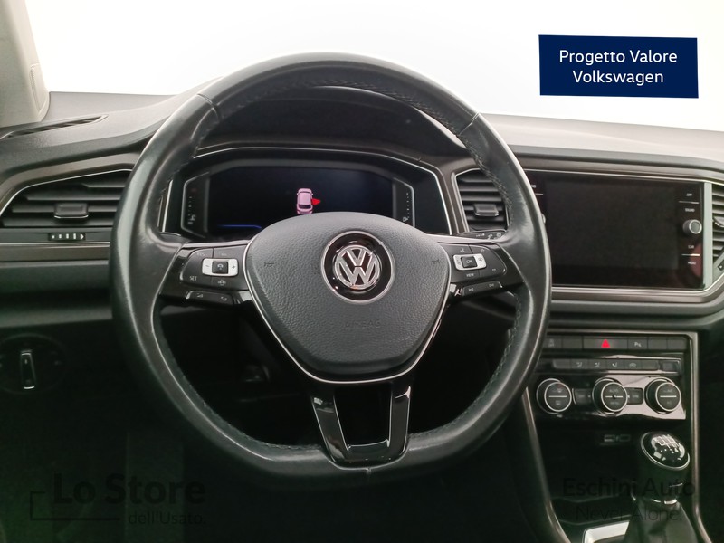 13 - Volkswagen T-Roc 1.6 tdi style