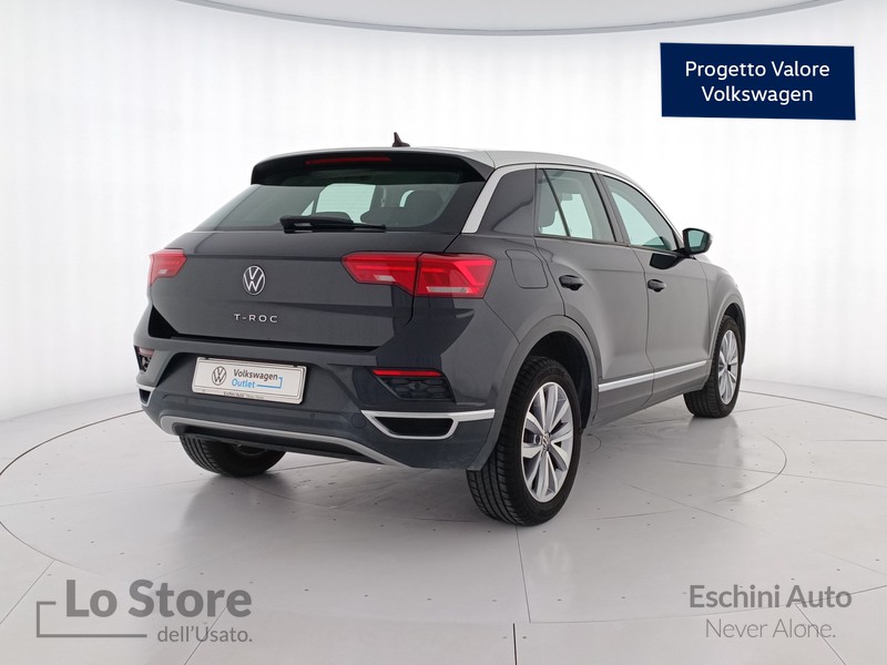 4 - Volkswagen T-Roc 1.0 tsi style 110cv