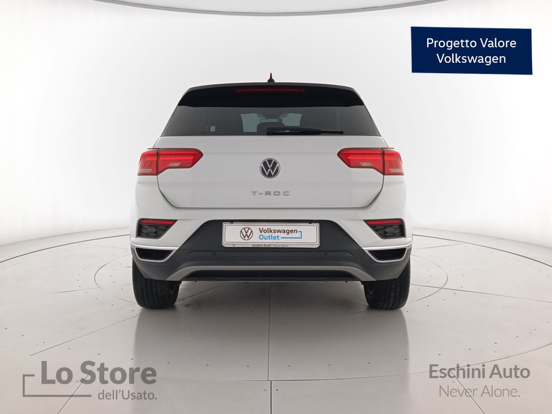 5 - Volkswagen T-Roc 1.0 tsi style 110cv