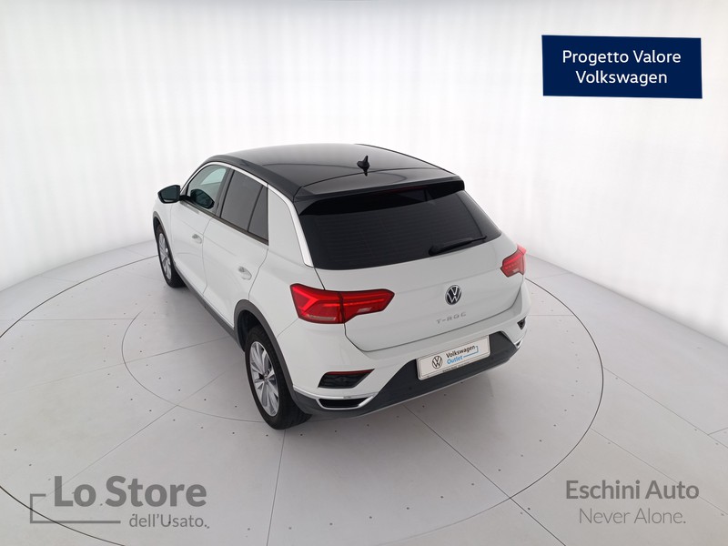 6 - Volkswagen T-Roc 1.0 tsi style 110cv