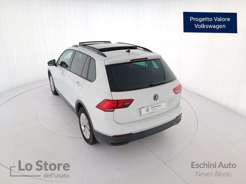 6 - Volkswagen Tiguan 2.0 tdi life 122cv