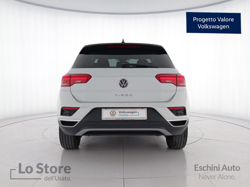 5 - Volkswagen T-Roc 1.0 tsi style 110cv