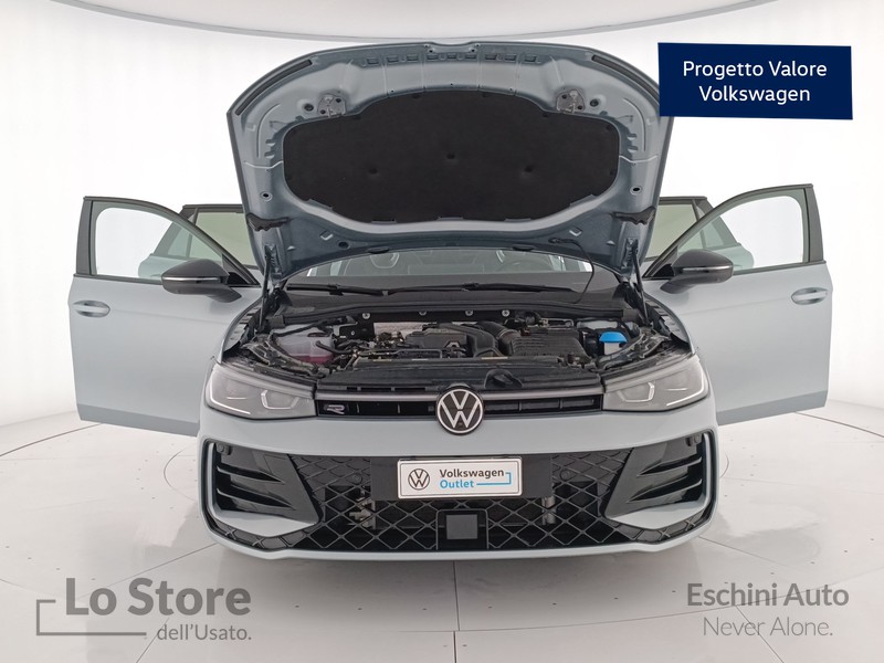 24 - Volkswagen Passat 1.5 etsi act r-line 150cv dsg