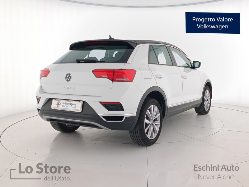 4 - Volkswagen T-Roc 1.0 tsi style 110cv