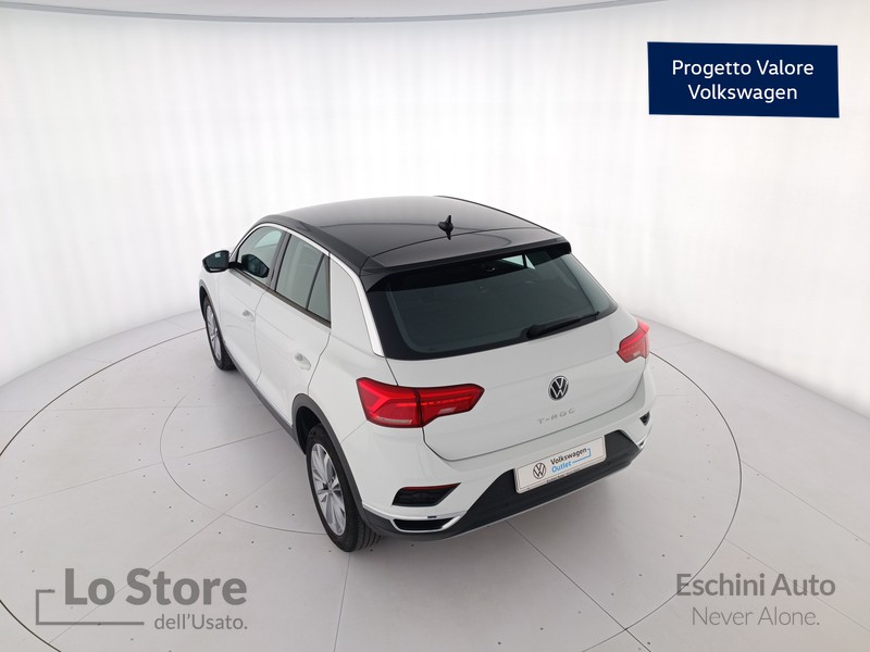 6 - Volkswagen T-Roc 1.0 tsi style 110cv