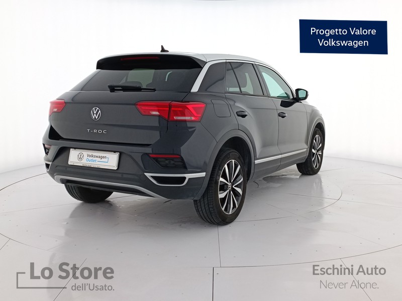 4 - Volkswagen T-Roc 1.0 tsi style 110cv