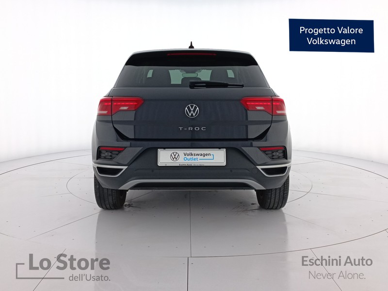 5 - Volkswagen T-Roc 1.0 tsi style 110cv