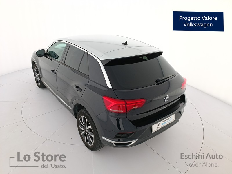 6 - Volkswagen T-Roc 1.0 tsi style 110cv