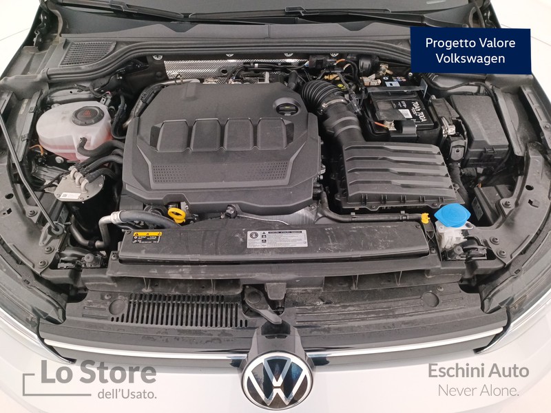 23 - Volkswagen Golf 2.0 tdi life 150cv dsg