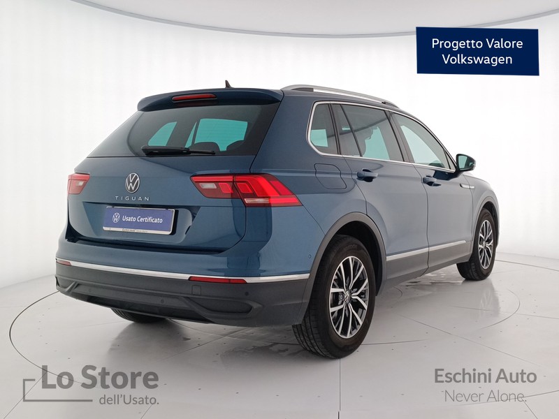 4 - Volkswagen Tiguan 2.0 tdi life 122cv