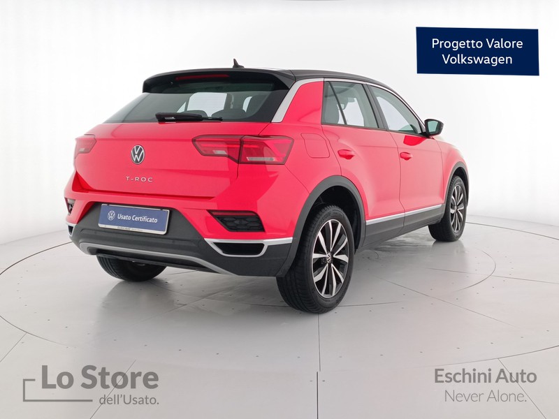 4 - Volkswagen T-Roc 1.0 tsi style 110cv