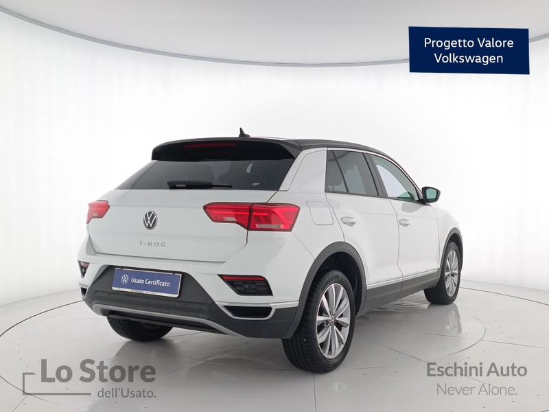 4 - Volkswagen T-Roc 1.0 tsi style 110cv