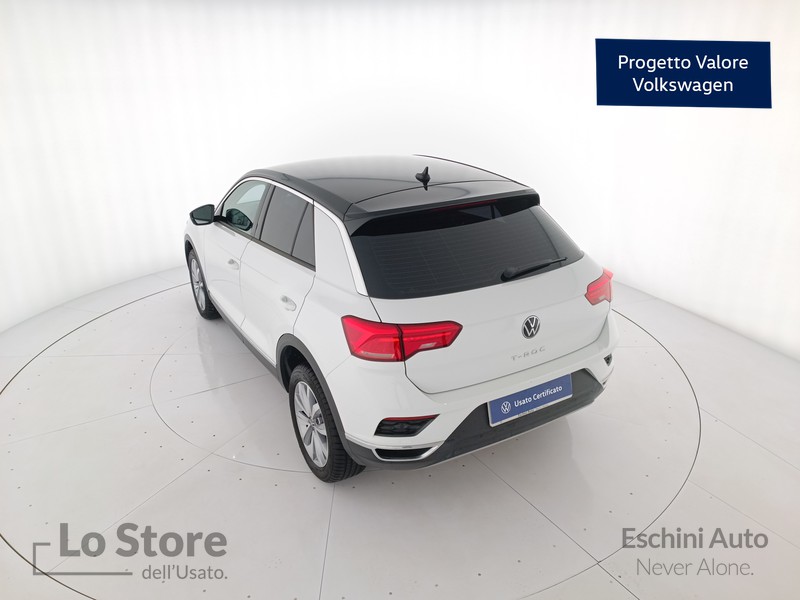 6 - Volkswagen T-Roc 1.0 tsi style 110cv