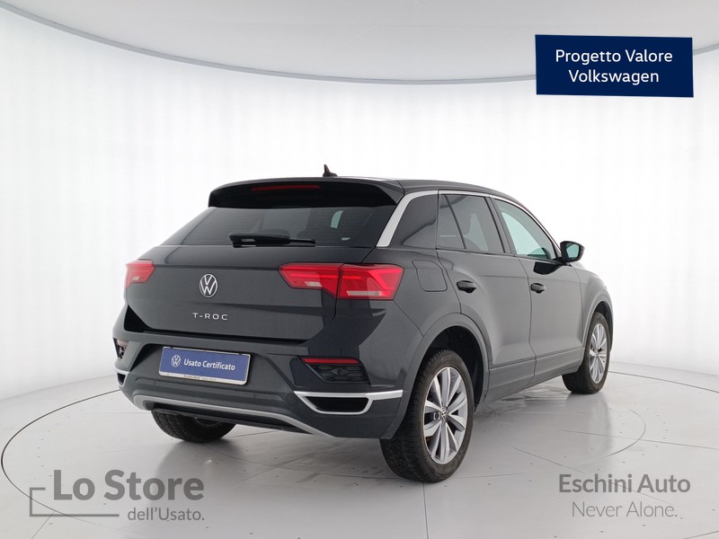 4 - Volkswagen T-Roc 1.0 tsi style 110cv