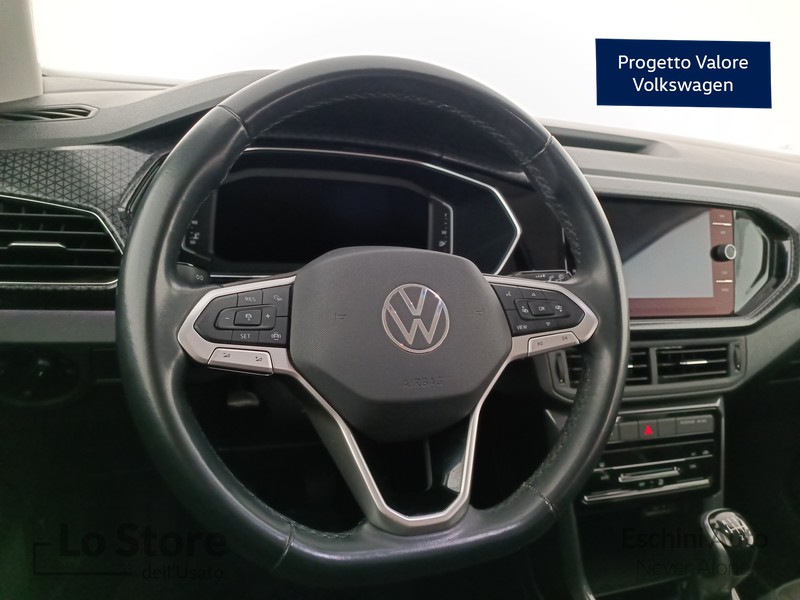 13 - Volkswagen T-Cross 1.0 tsi advanced 110cv