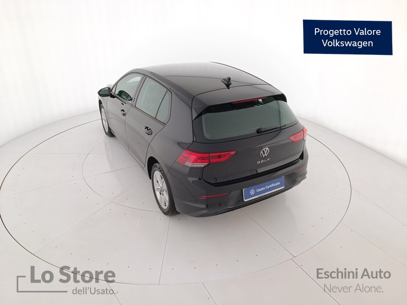 6 - Volkswagen Golf 1.0 tsi evo life 110cv