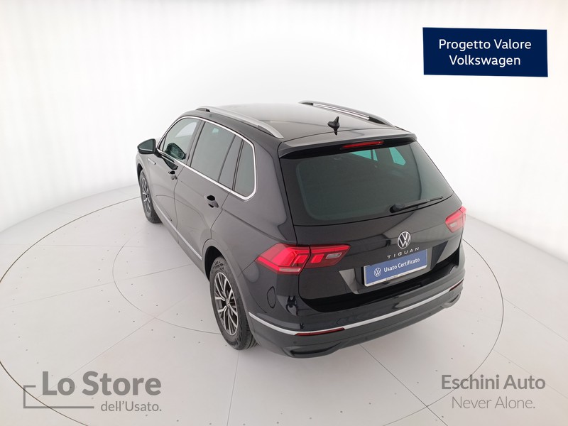 6 - Volkswagen Tiguan 1.5 tsi life 130cv