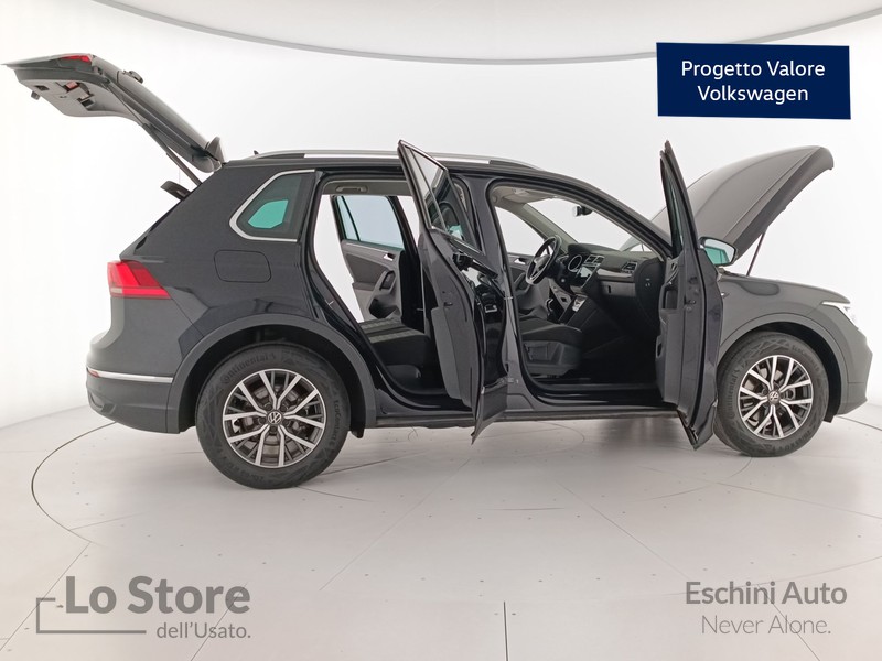 9 - Volkswagen Tiguan 1.5 tsi life 130cv