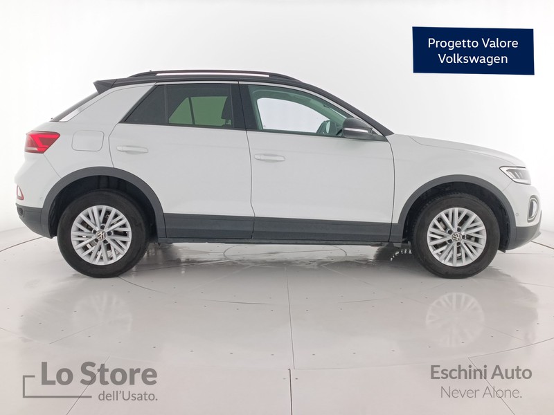 3 - Volkswagen T-Roc 1.0 tsi life 110cv