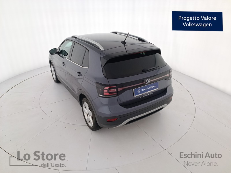 6 - Volkswagen T-Cross 1.0 tsi advanced 110cv