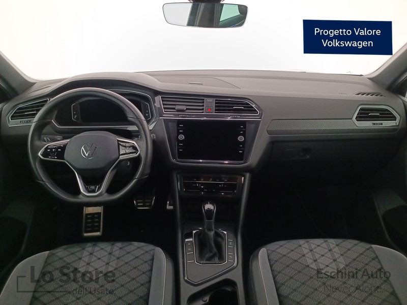 12 - Volkswagen Tiguan 2.0 tdi r-line 150cv dsg