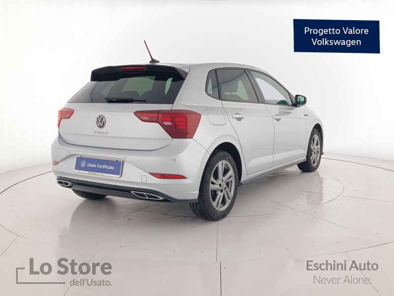 4 - Volkswagen Polo 1.0 tsi r-line 95cv