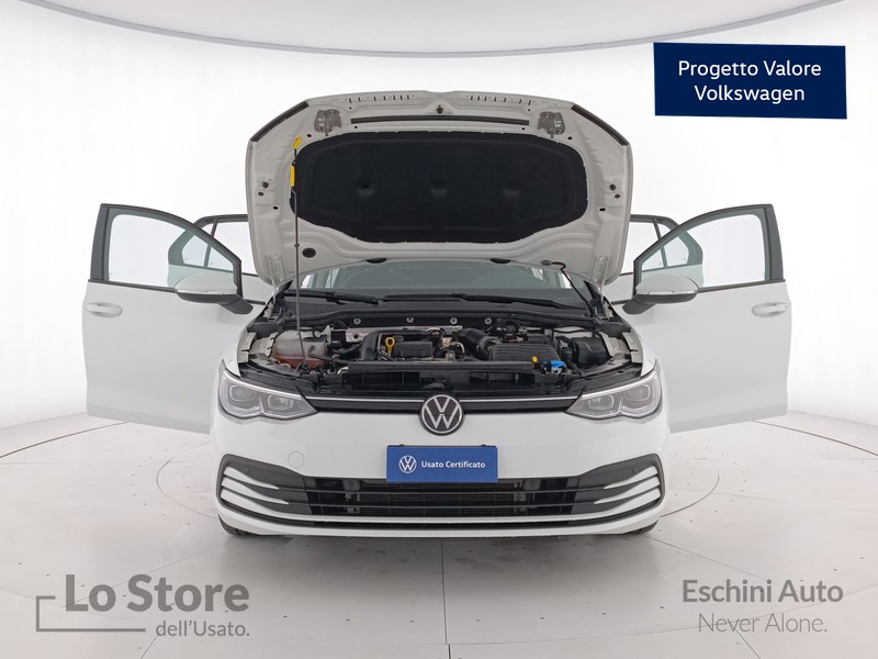 22 - Volkswagen Golf 1.0 etsi evo life 110cv dsg