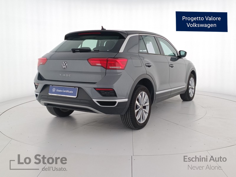 4 - Volkswagen T-Roc 1.0 tsi style 110cv