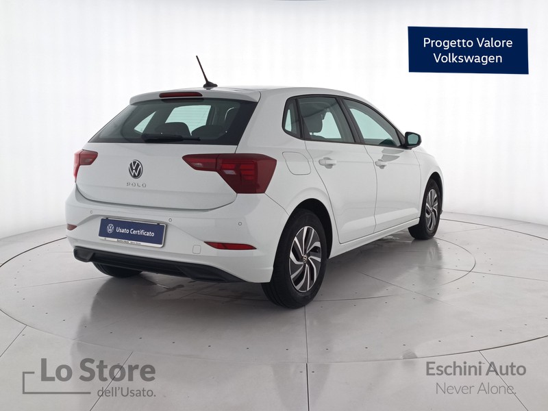 4 - Volkswagen Polo 1.0 tsi life 95cv