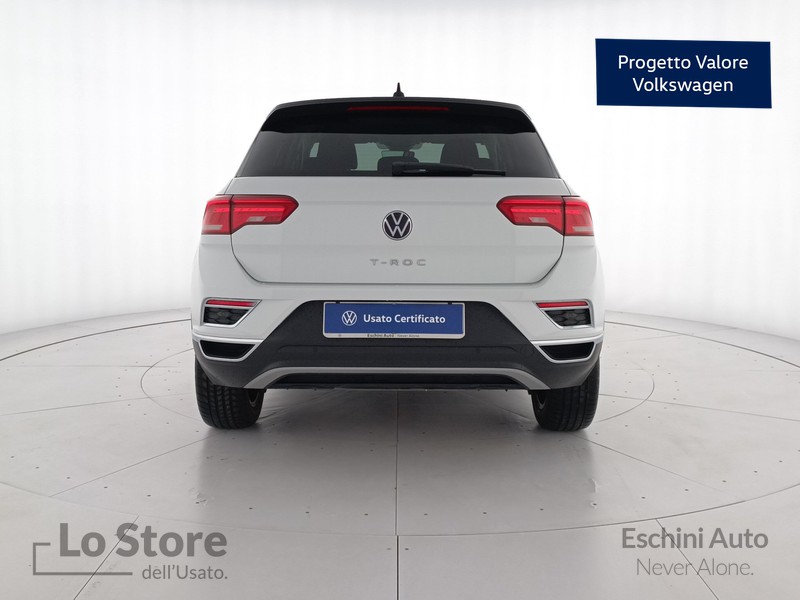 5 - Volkswagen T-Roc 1.0 tsi style 110cv