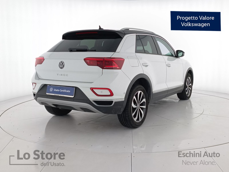 4 - Volkswagen T-Roc 1.5 tsi style dsg