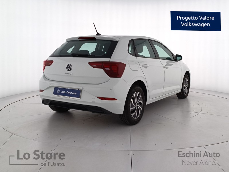 4 - Volkswagen Polo 1.0 tsi life 95cv