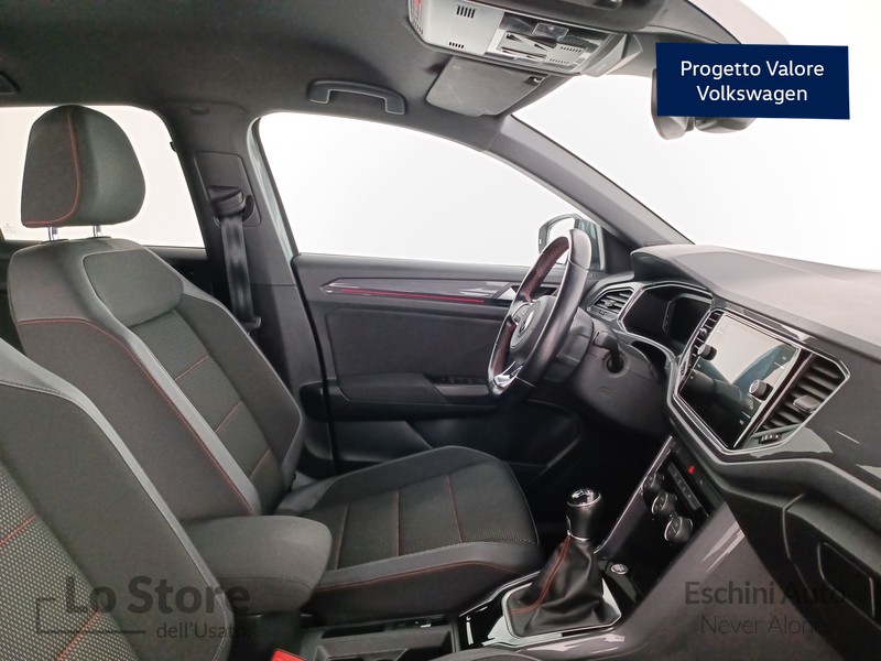 11 - Volkswagen T-Roc 2.0 tdi advanced 150cv