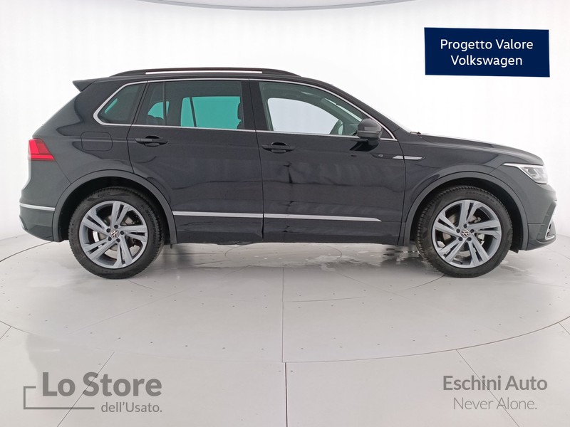 3 - Volkswagen Tiguan 2.0 tdi r-line 150cv dsg