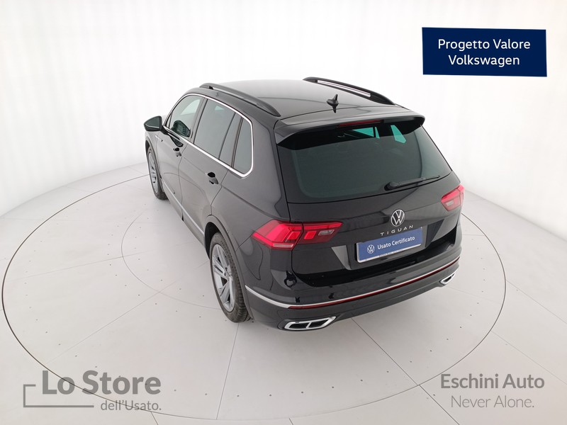 6 - Volkswagen Tiguan 2.0 tdi r-line 150cv dsg