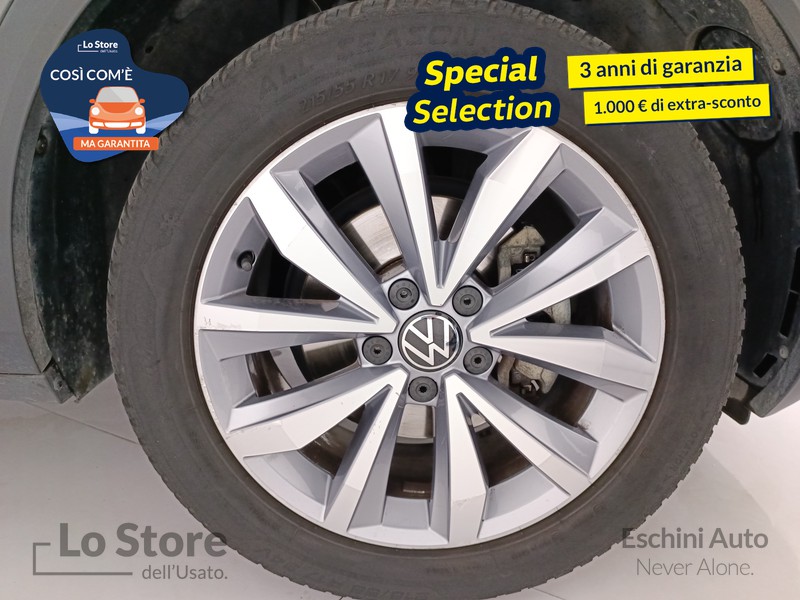 8 - Volkswagen T-Roc 1.5 tsi style dsg