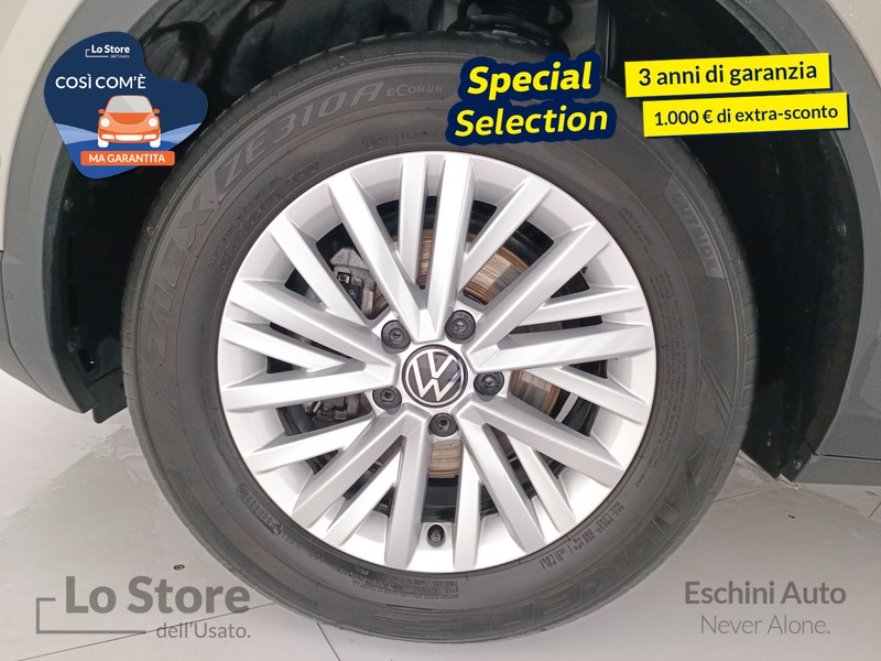 8 - Volkswagen T-Roc 1.0 tsi life 110cv