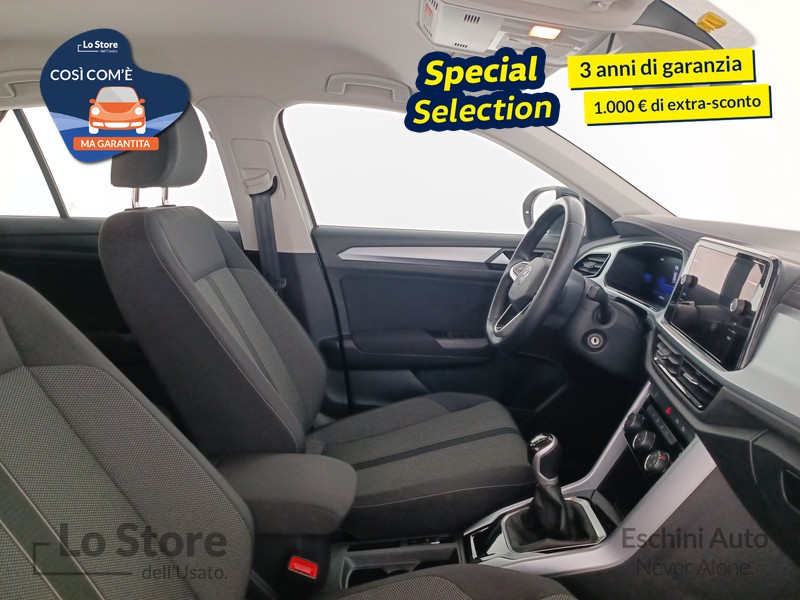 10 - Volkswagen T-Roc 1.0 tsi life 110cv