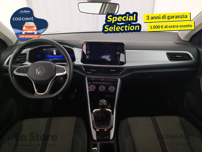 11 - Volkswagen T-Roc 1.0 tsi life 110cv