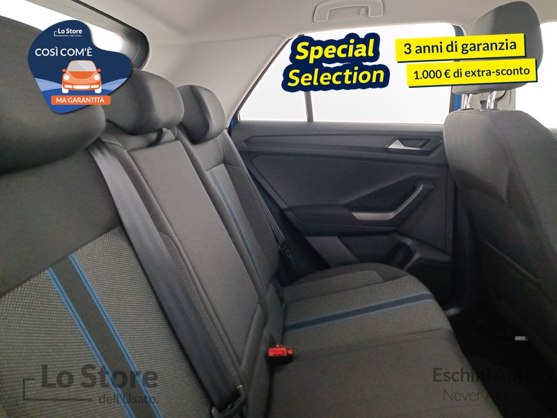 9 - Volkswagen T-Roc 1.0 tsi style 110cv