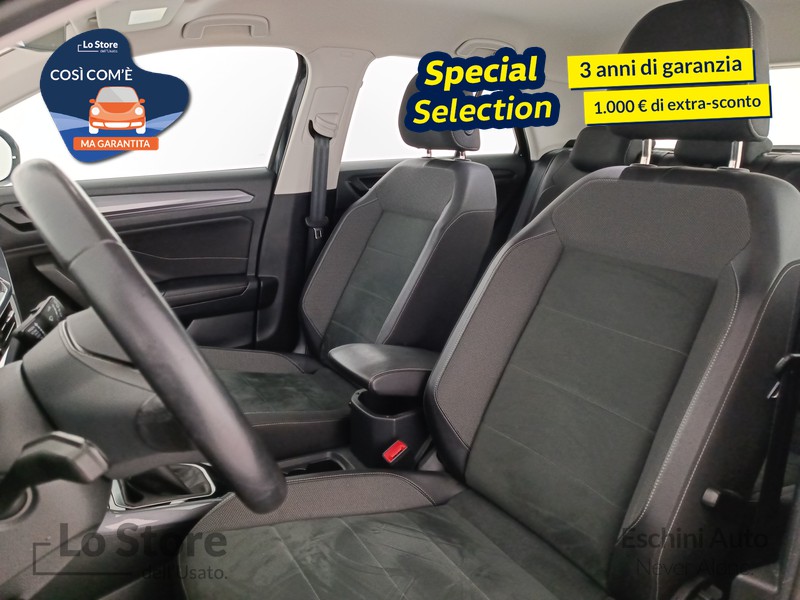 15 - Volkswagen T-Roc 0 tsi style 110cv