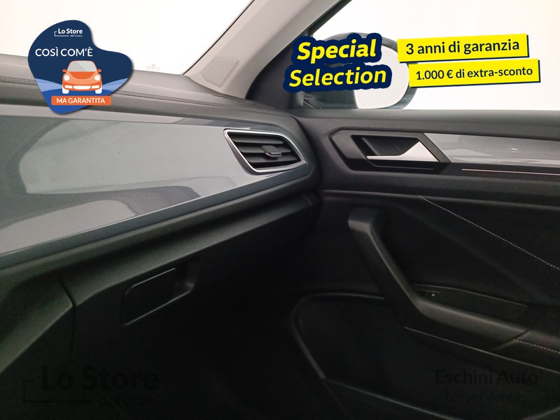 17 - Volkswagen T-Roc 0 tsi style 110cv