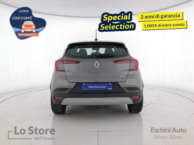 5 - Renault Captur 1.6 e-tech hybrid zen 145cv auto