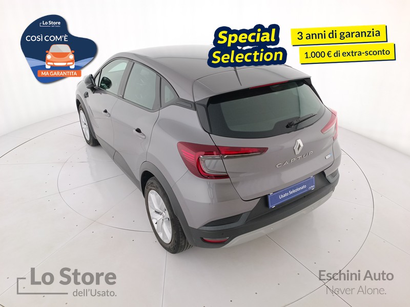 6 - Renault Captur 1.6 e-tech hybrid zen 145cv auto