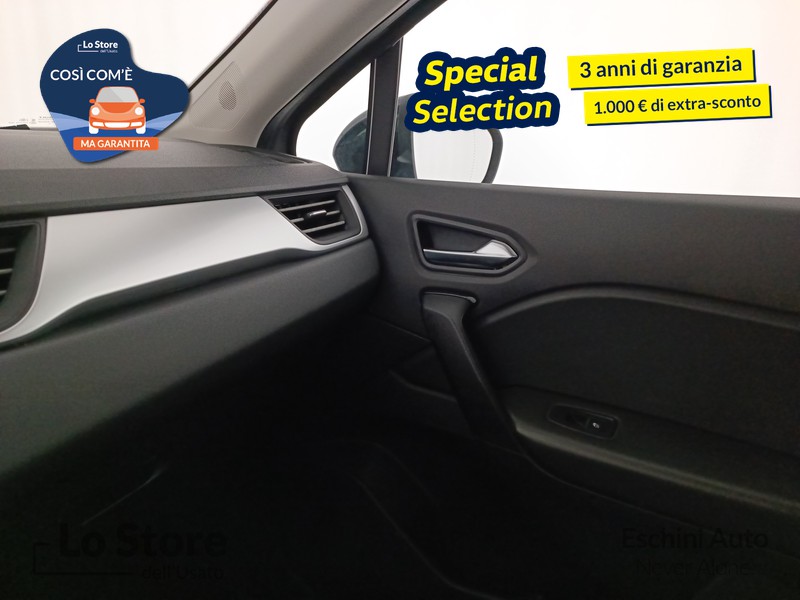 17 - Renault Captur 1.6 e-tech hybrid zen 145cv auto