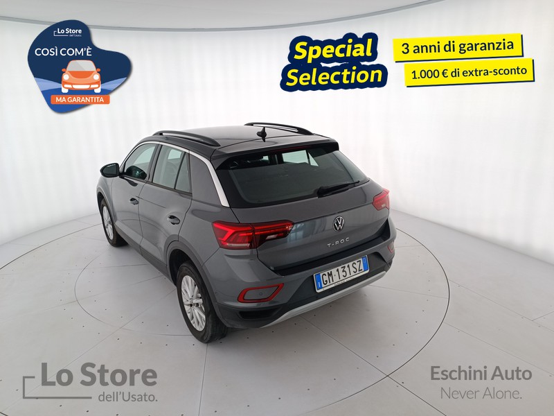 6 - Volkswagen T-Roc 1.5 tsi life dsg