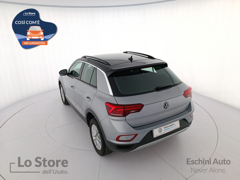 6 - Volkswagen T-Roc 1.5 tsi life dsg