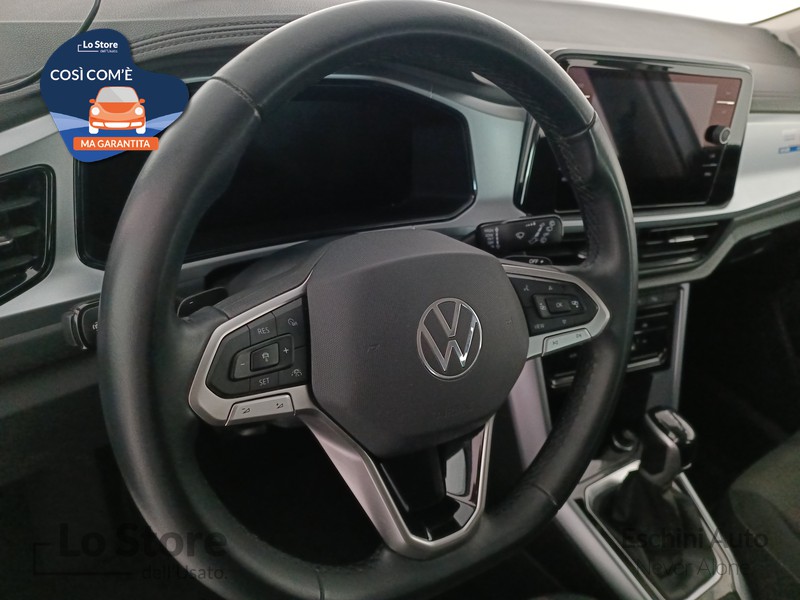 13 - Volkswagen T-Roc 1.5 tsi life dsg